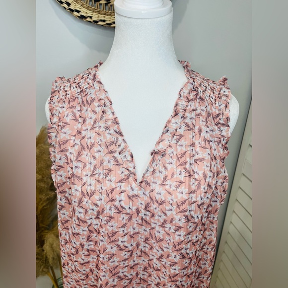 Rachel Zoe • Women’s Blush Shimmery Floral Sleeveless V Neck Blouse Top M NWOT - Picture 12 of 12